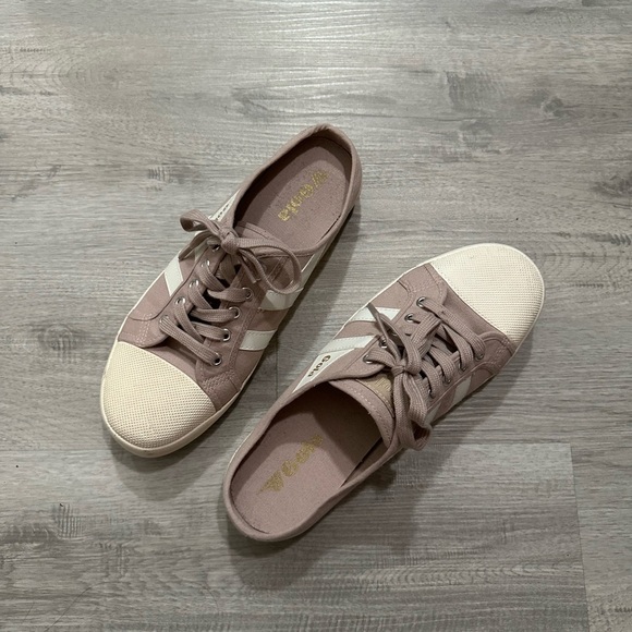 Gola Coster mules || Sz 10 comfort easy to put on distressed look - Picture 2 of 5